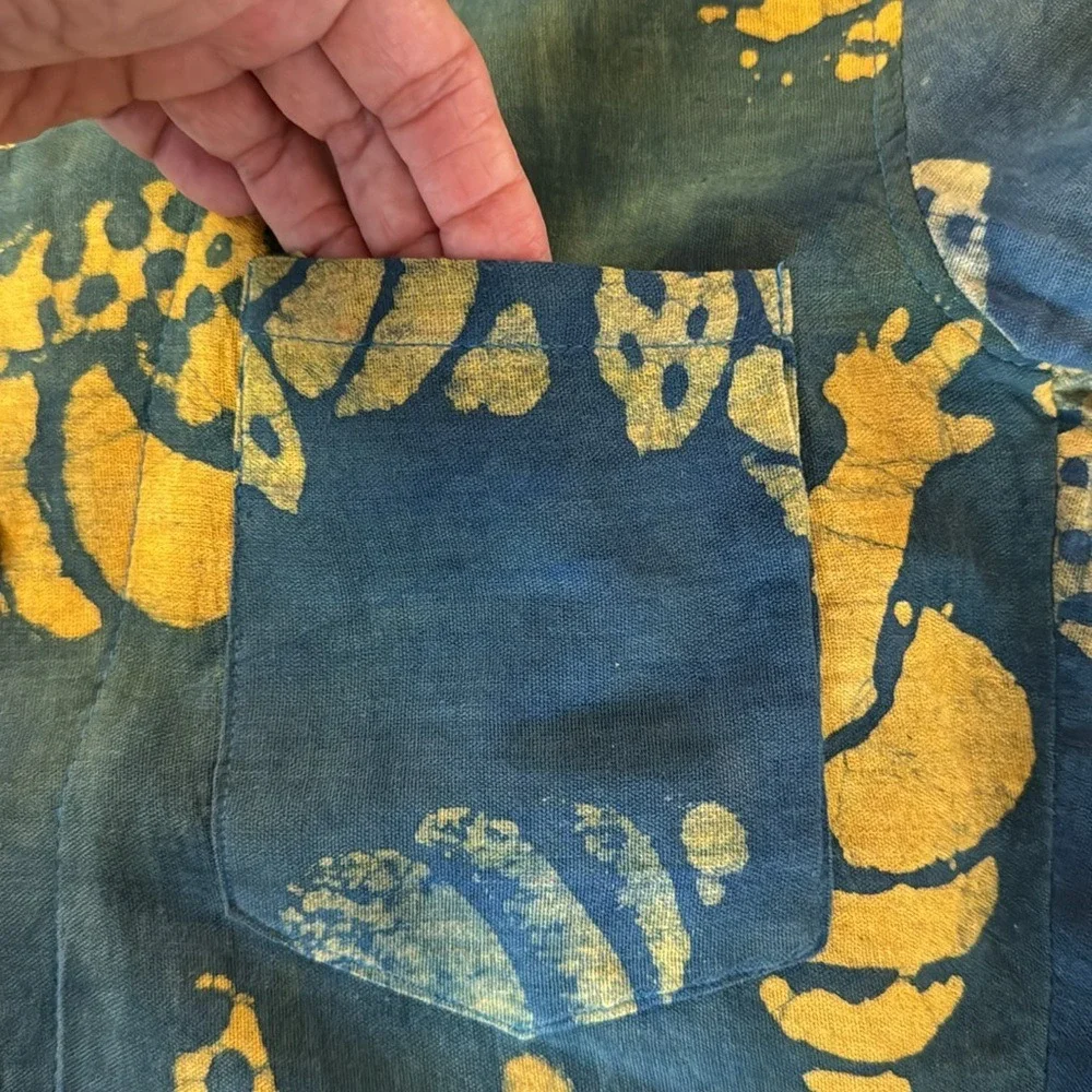 SWAHILI COAST. 100% Linen Shirt. Hand‎ made. Mollusk Print. Button down. S.